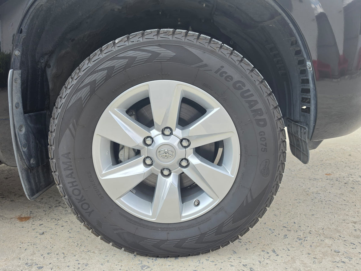 1046. TOYOTA LAND CRUISER PRADO TX