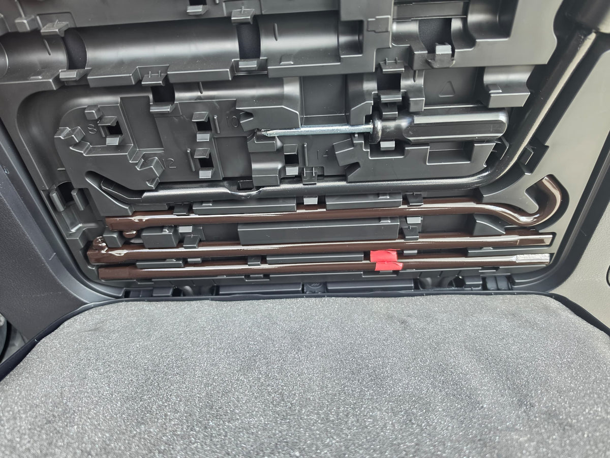1046. TOYOTA LAND CRUISER PRADO TX