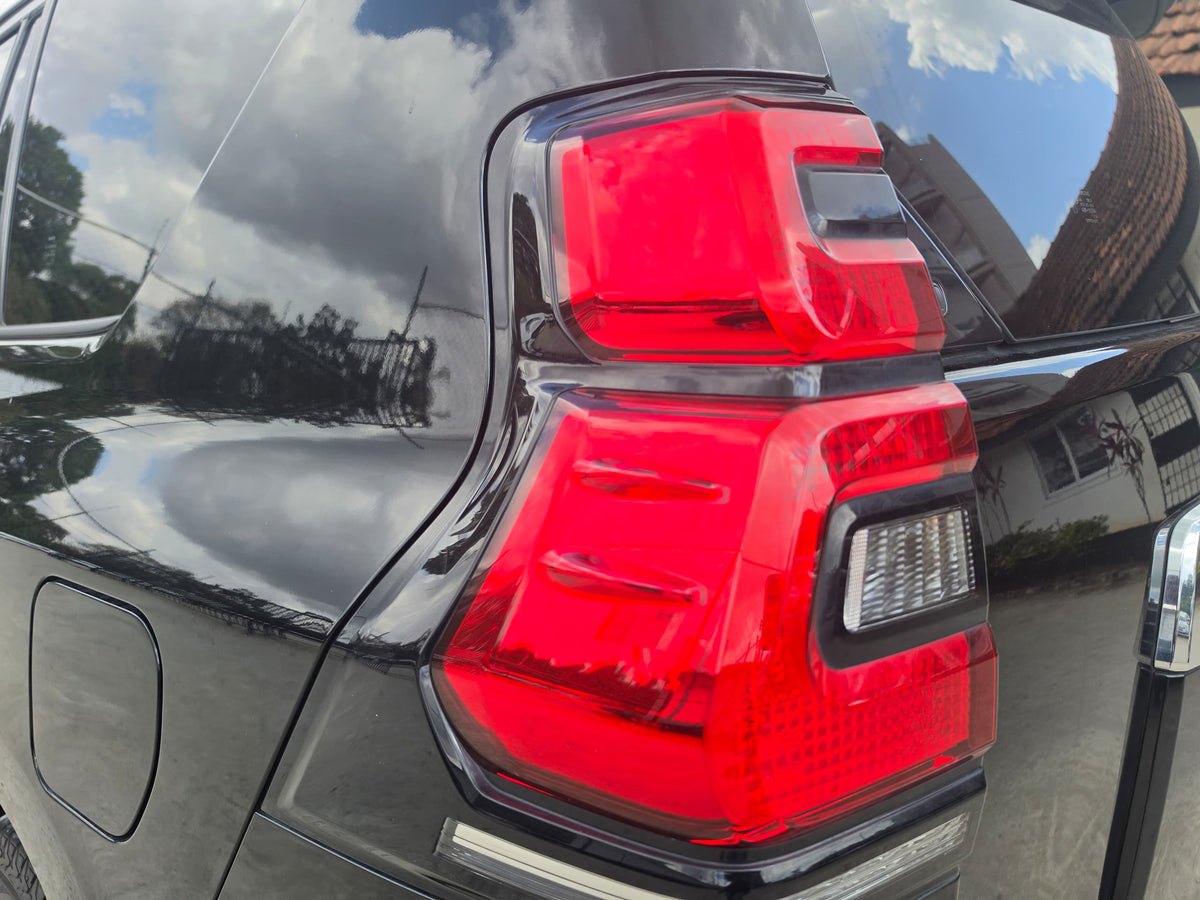 1046. TOYOTA LAND CRUISER PRADO TX