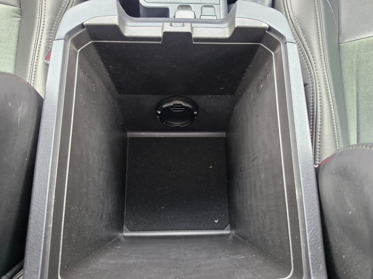 1046. TOYOTA LAND CRUISER PRADO TX