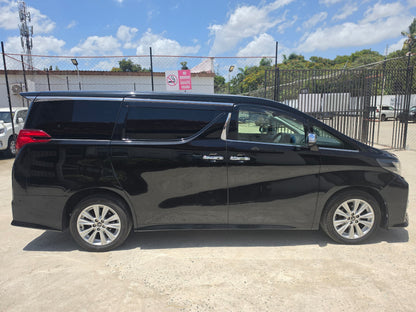 1067 TOYOTA ALPHARD S 2015 Milage: 116,543 Km