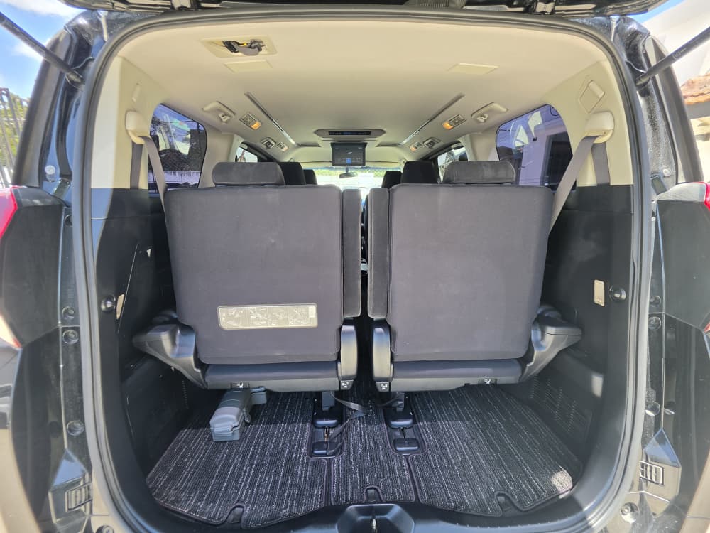 1067 TOYOTA ALPHARD S 2015 Milage: 116,543 Km