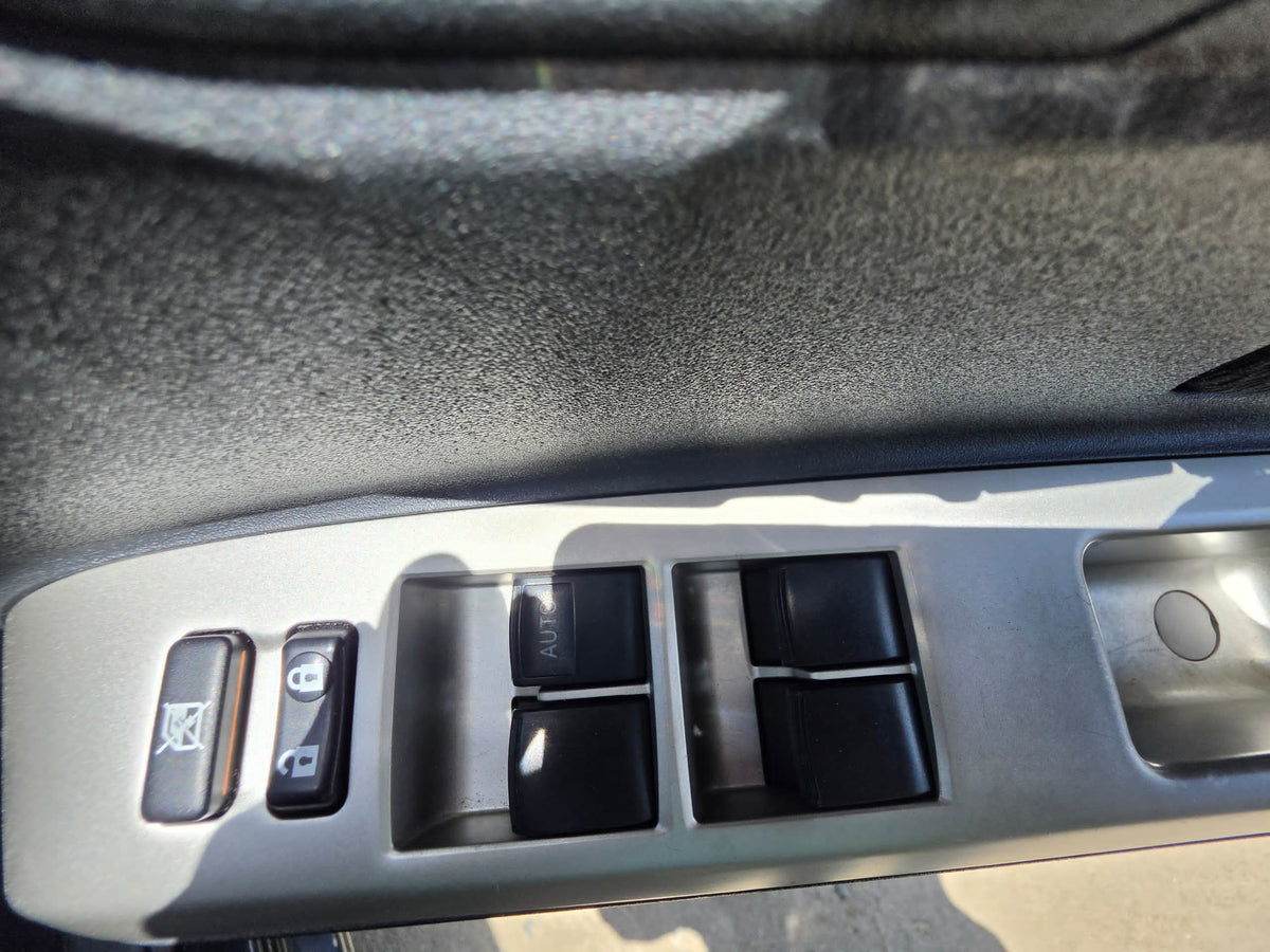 1045 TOYOTA COROLLA RUMION 1.5G SMART PACKAGE 2009 NZE151-1070995
