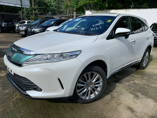 740. Toyota Harrier Premium 2019