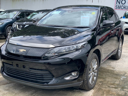 739. Toyota Harrier Premium 2015