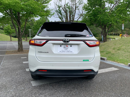 1033. HARRIER PREMIUM 2018 Mileage: 34,272 Km