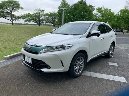 1033. HARRIER PREMIUM 2018 Mileage: 34,272 Km