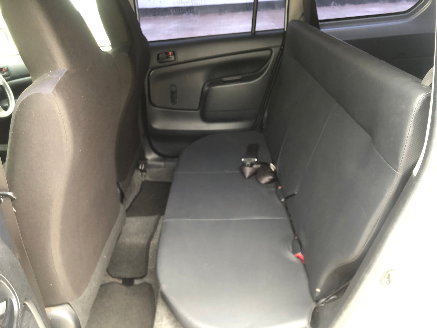 690. Toyota Succeed UL　2015