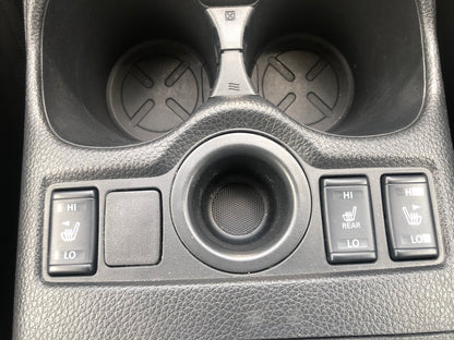 712. Nissan X-Trail Mode Premiere High Contrast Interior 2017