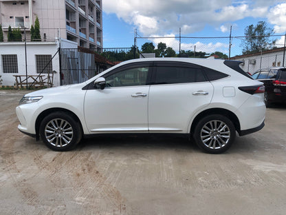713. Toyota Harrier Premium 2018