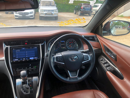 713. Toyota Harrier Premium 2018