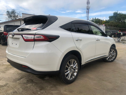 745　Toyota Harrier Premium Metal and Leather Package 2018