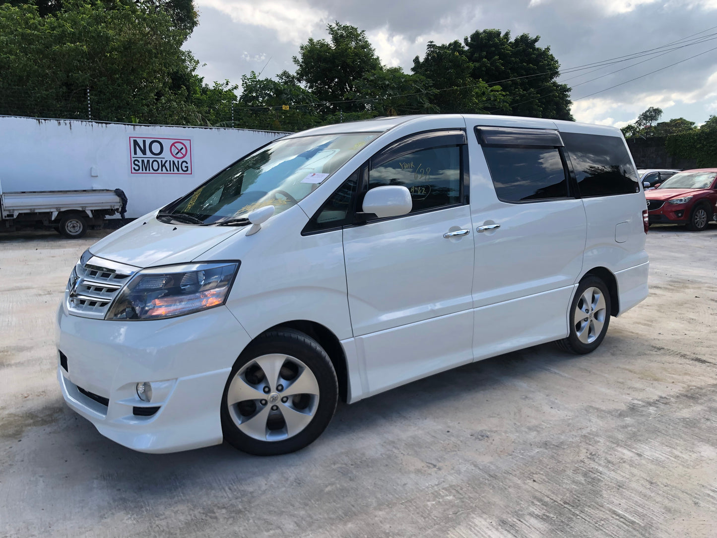 735 Toyota Alphard 2.5AS 2005