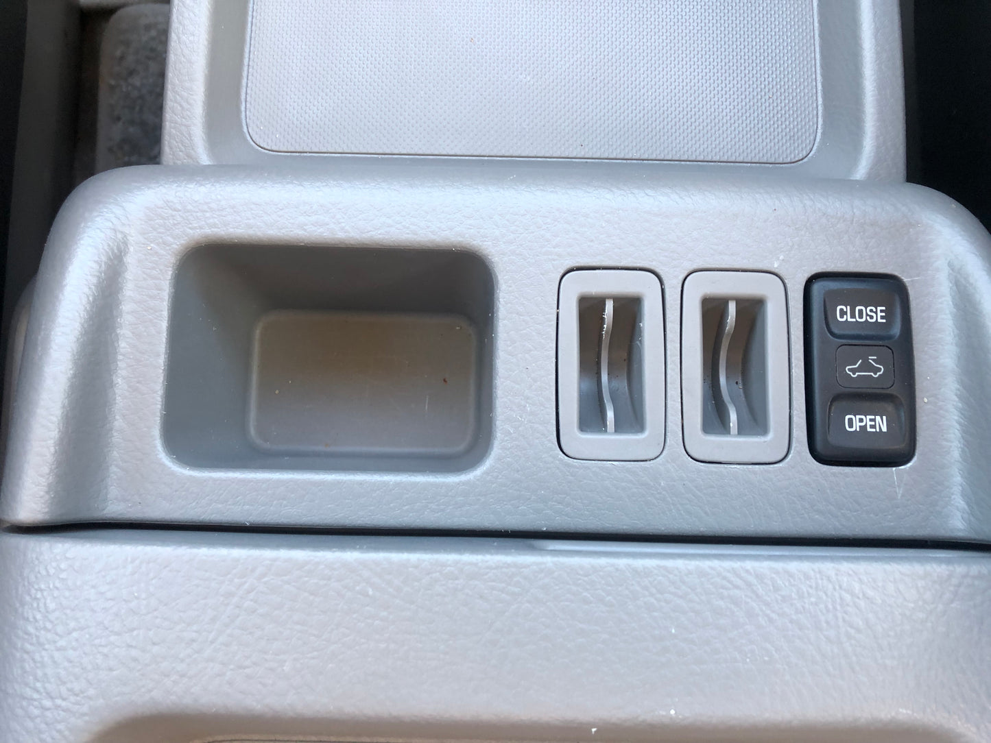 735 Toyota Alphard 2.5AS 2005