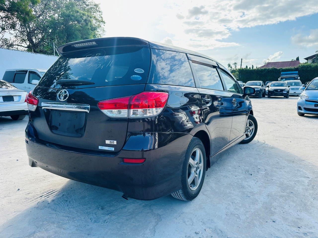 530. Toyota Wish 1.8X 2011