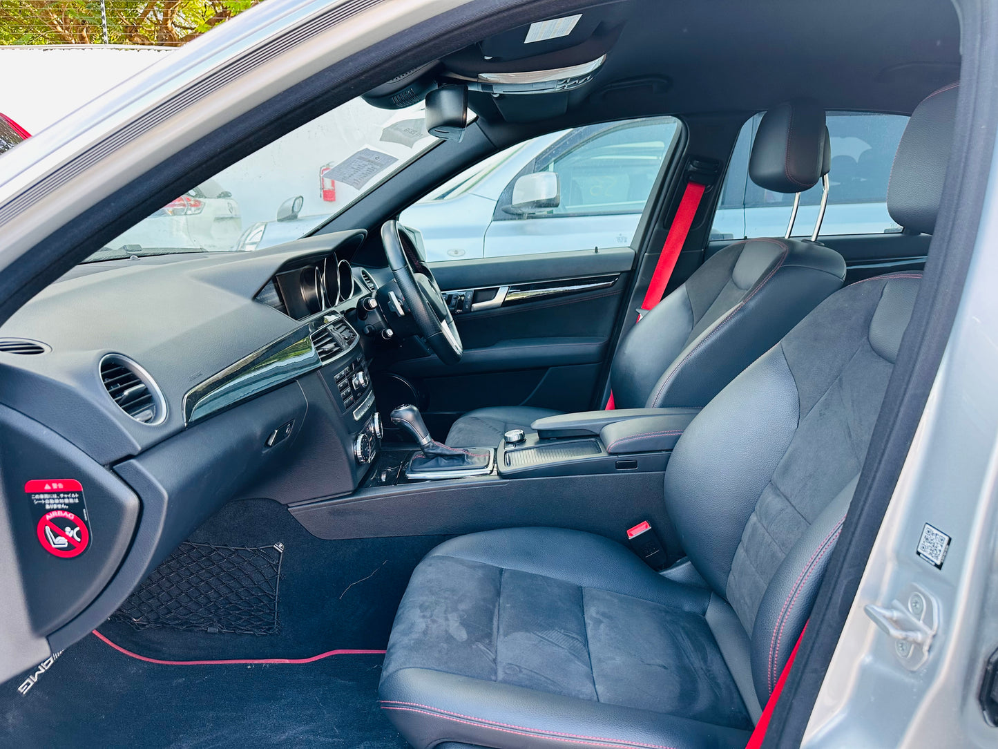 387. Mercedes Benz C-Class C180 AVG AMG sport package+ 2013