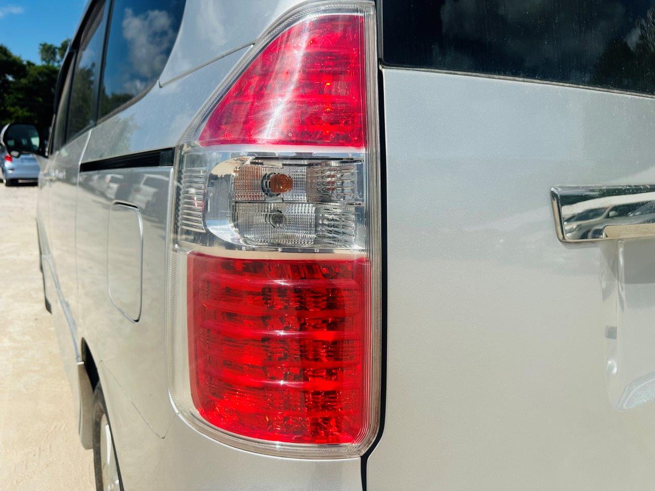 531. Toyota Noah S 2008