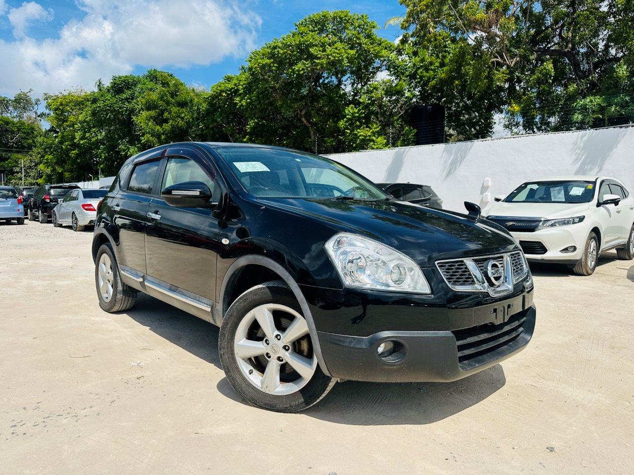 373. Nissan Dualis 20G/4/SV 2012