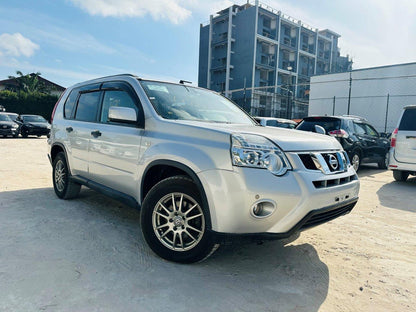 448. Nissan X-Trail S 2013