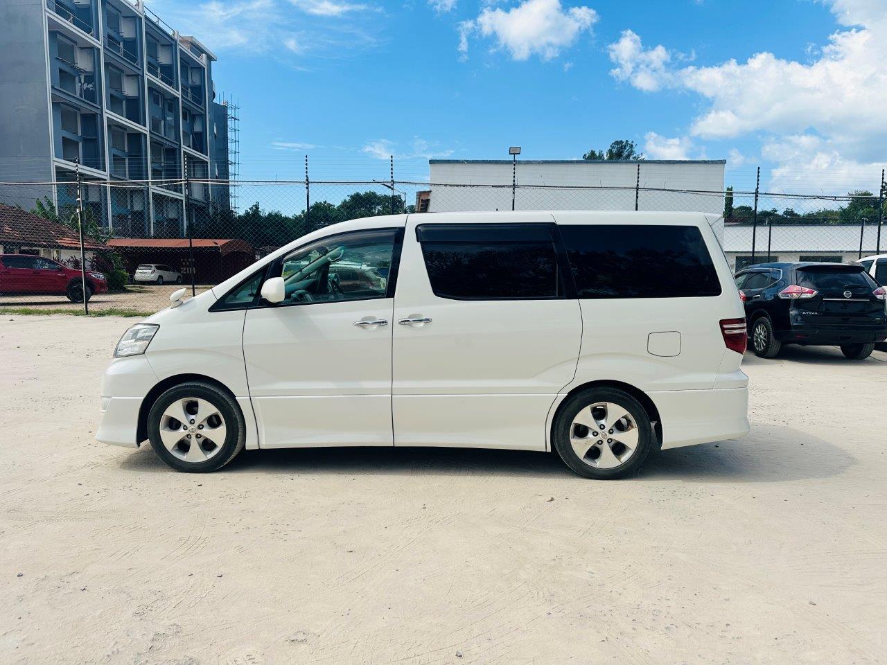 473. Toyota Alphard AS 2006