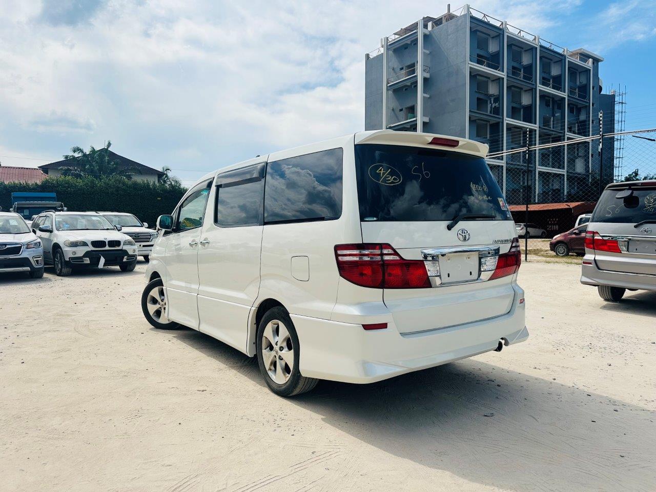 473. Toyota Alphard AS 2006