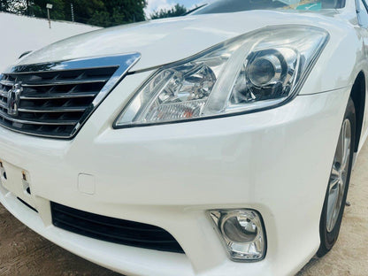 550 Toyota Crown ROYAL SALOON I-FOUR 2012