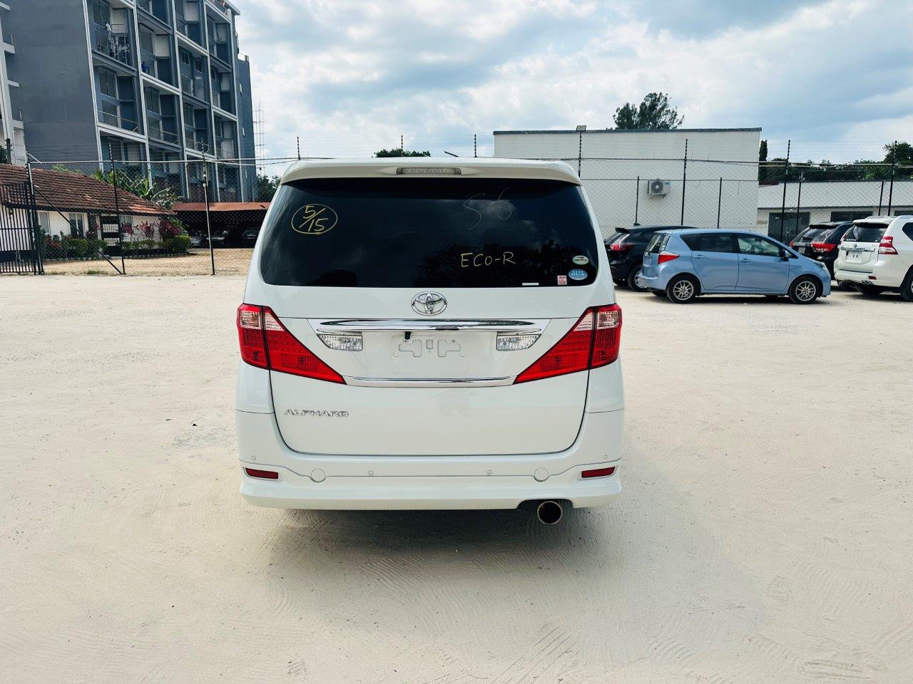 551 Toyota Alphard 240G 2010