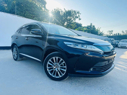 591. Toyota Harrier Premium 2017