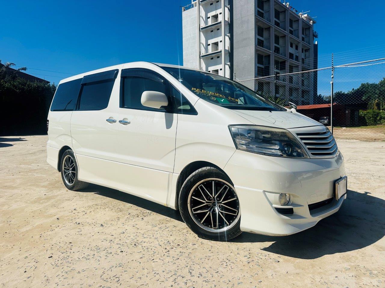 585. Toyota Alphard AS Limited 2006