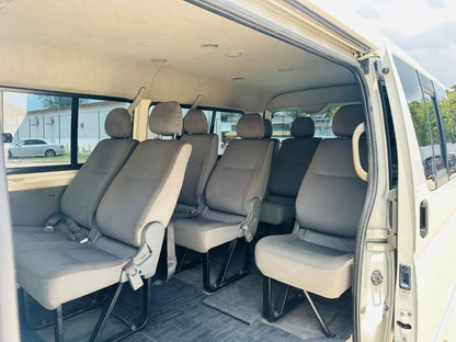 595 Toyota Hiace W 2008