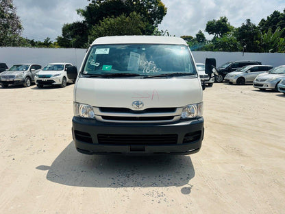 595 Toyota Hiace W 2008