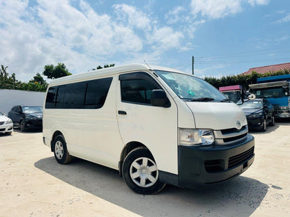 595 Toyota Hiace W 2008