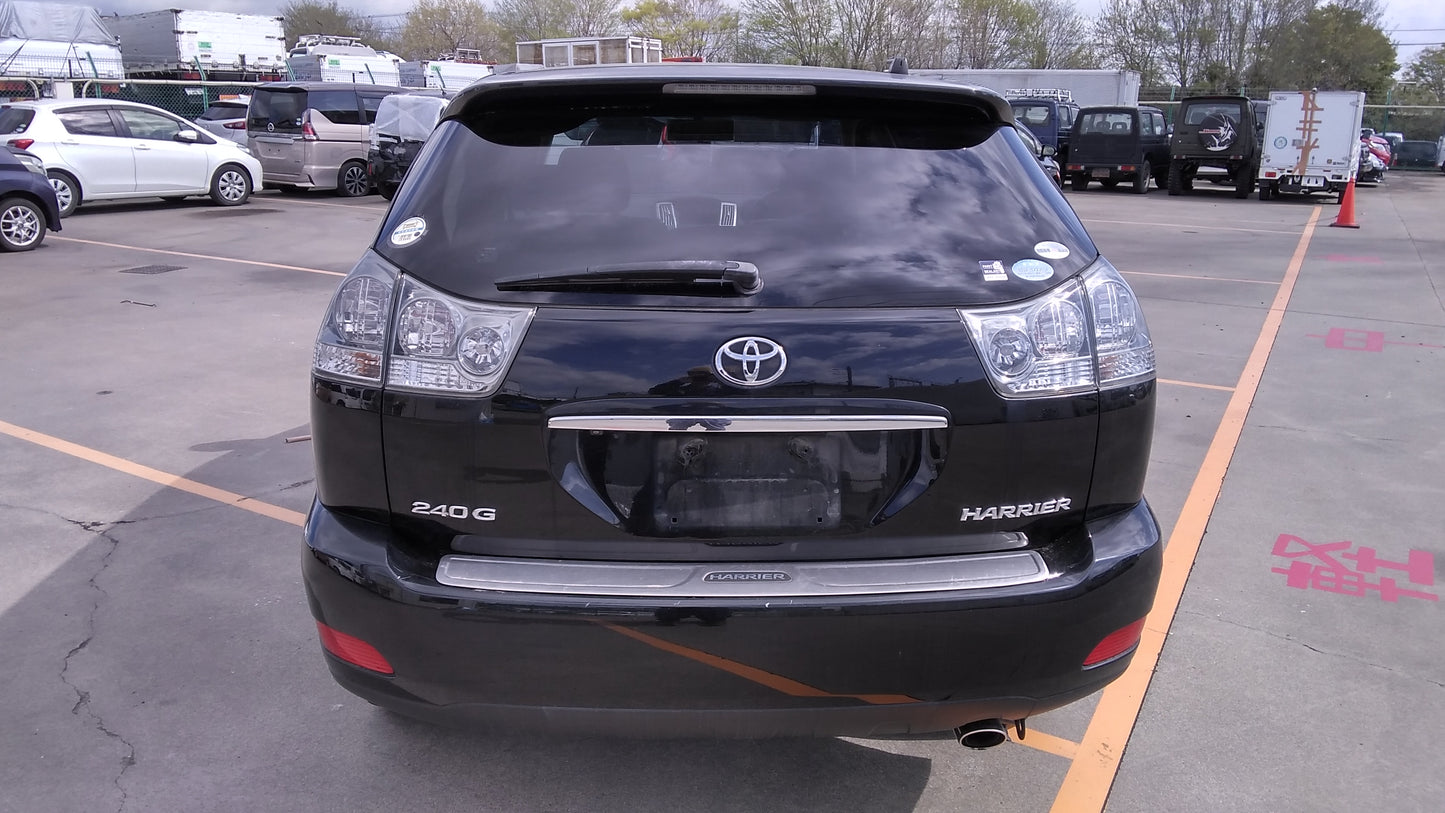 764. Toyota Harrier 240G L-Package Alcantara 2009