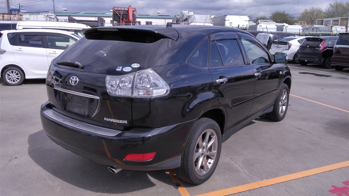 764. Toyota Harrier 240G L-Package Alcantara 2009