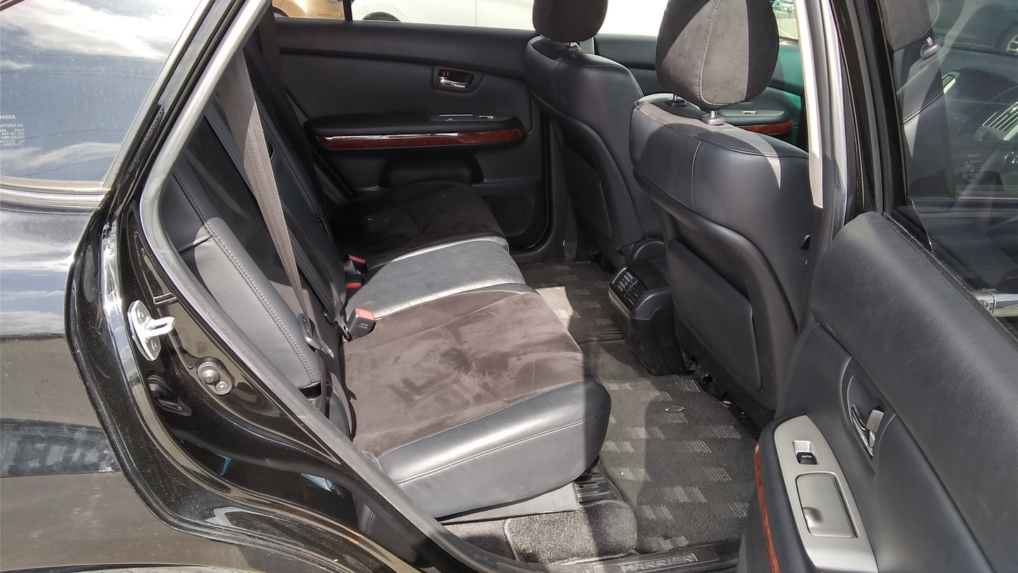 764. Toyota Harrier 240G L-Package Alcantara 2009
