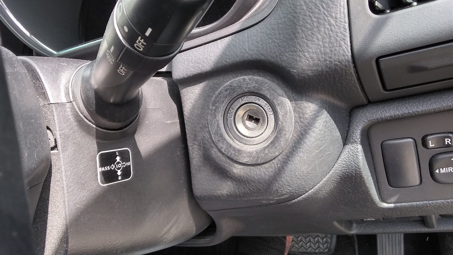 764. Toyota Harrier 240G L-Package Alcantara 2009