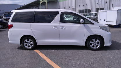 820. Toyota Alphard 240X 2012