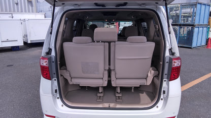 820. Toyota Alphard 240X 2012