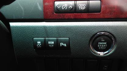 821. Toyota Alphard 240S 2008