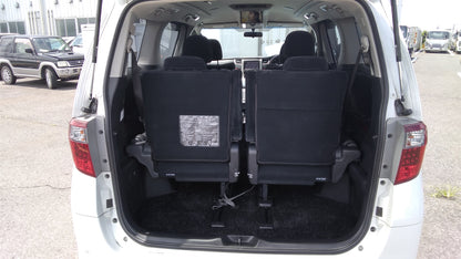 821. Toyota Alphard 240S 2008