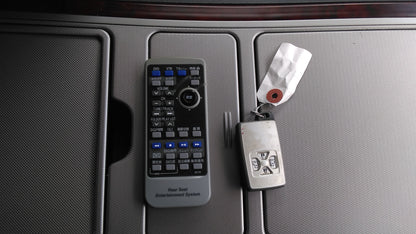 821. Toyota Alphard 240S 2008