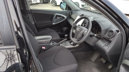 824. Toyota Vanguard 240S S-PKG 2012