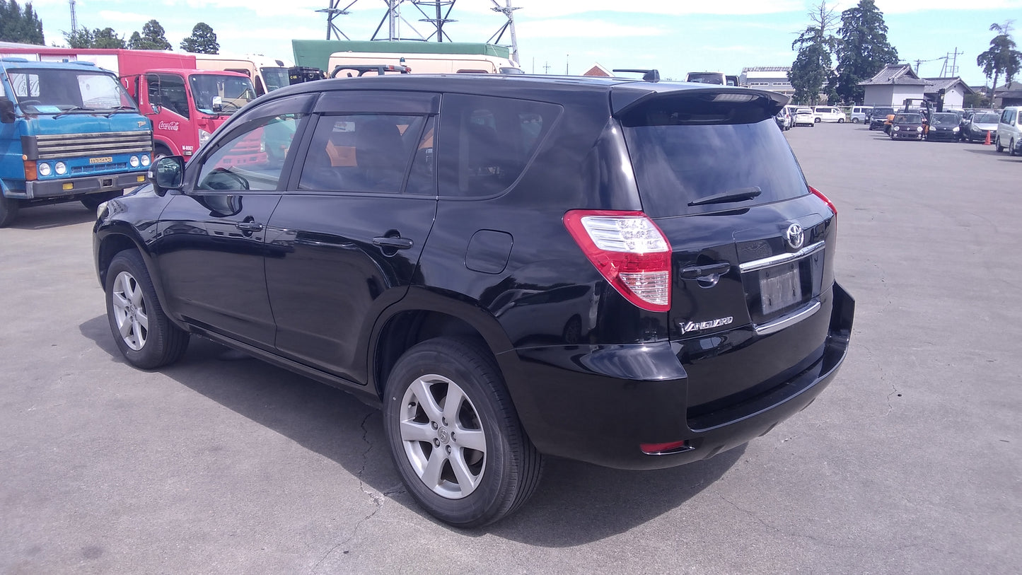 828. Toyota Vanguard 240S 2009