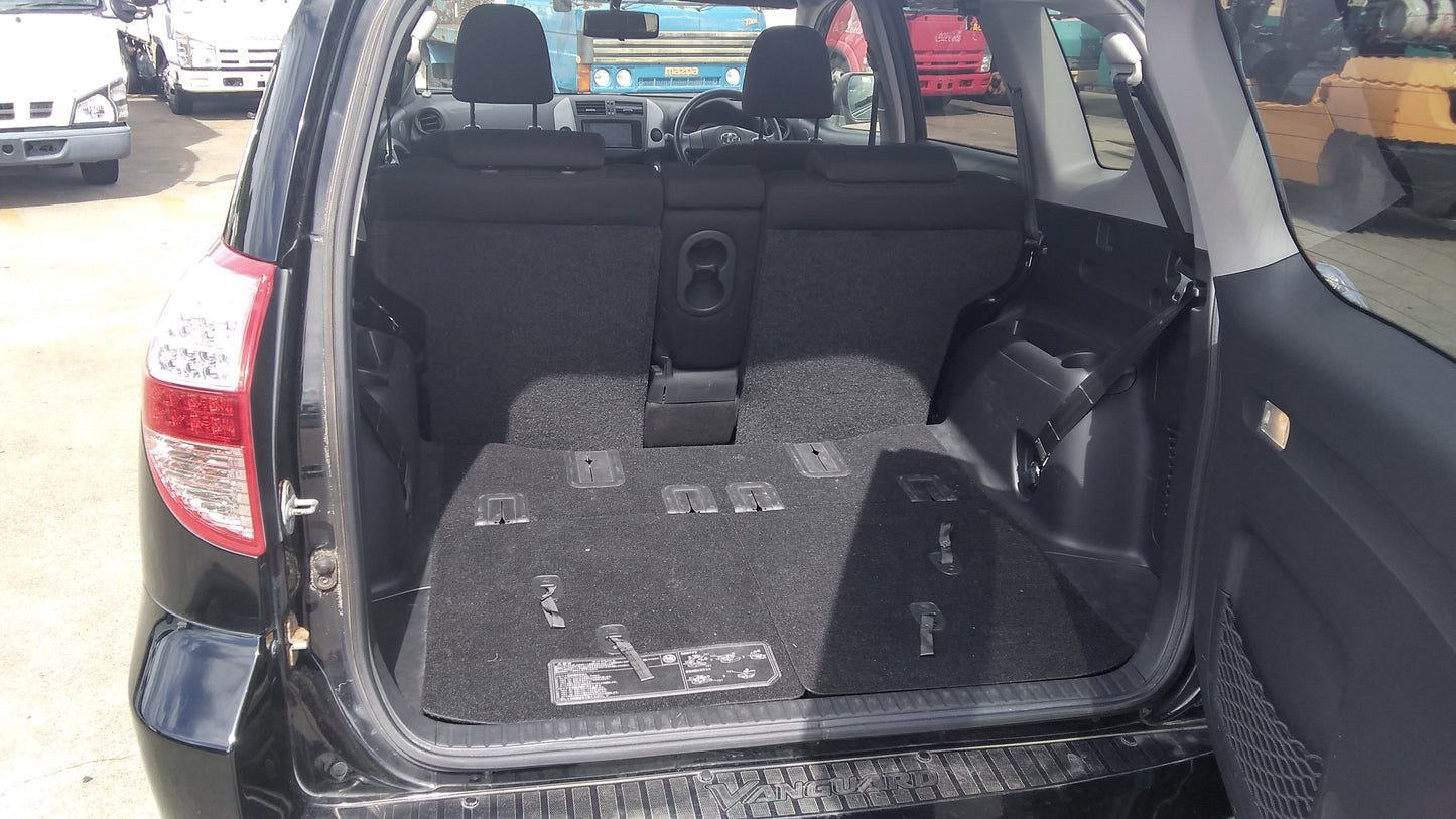 828. Toyota Vanguard 240S 2009