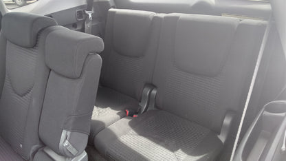 828. Toyota Vanguard 240S 2009