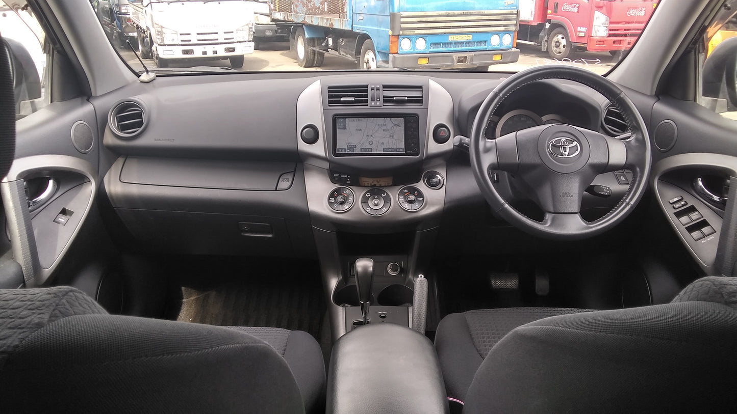828. Toyota Vanguard 240S 2009