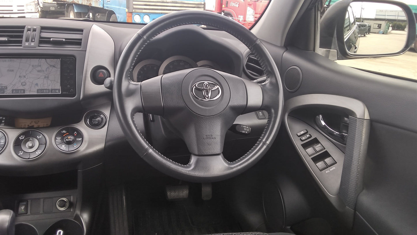 828. Toyota Vanguard 240S 2009