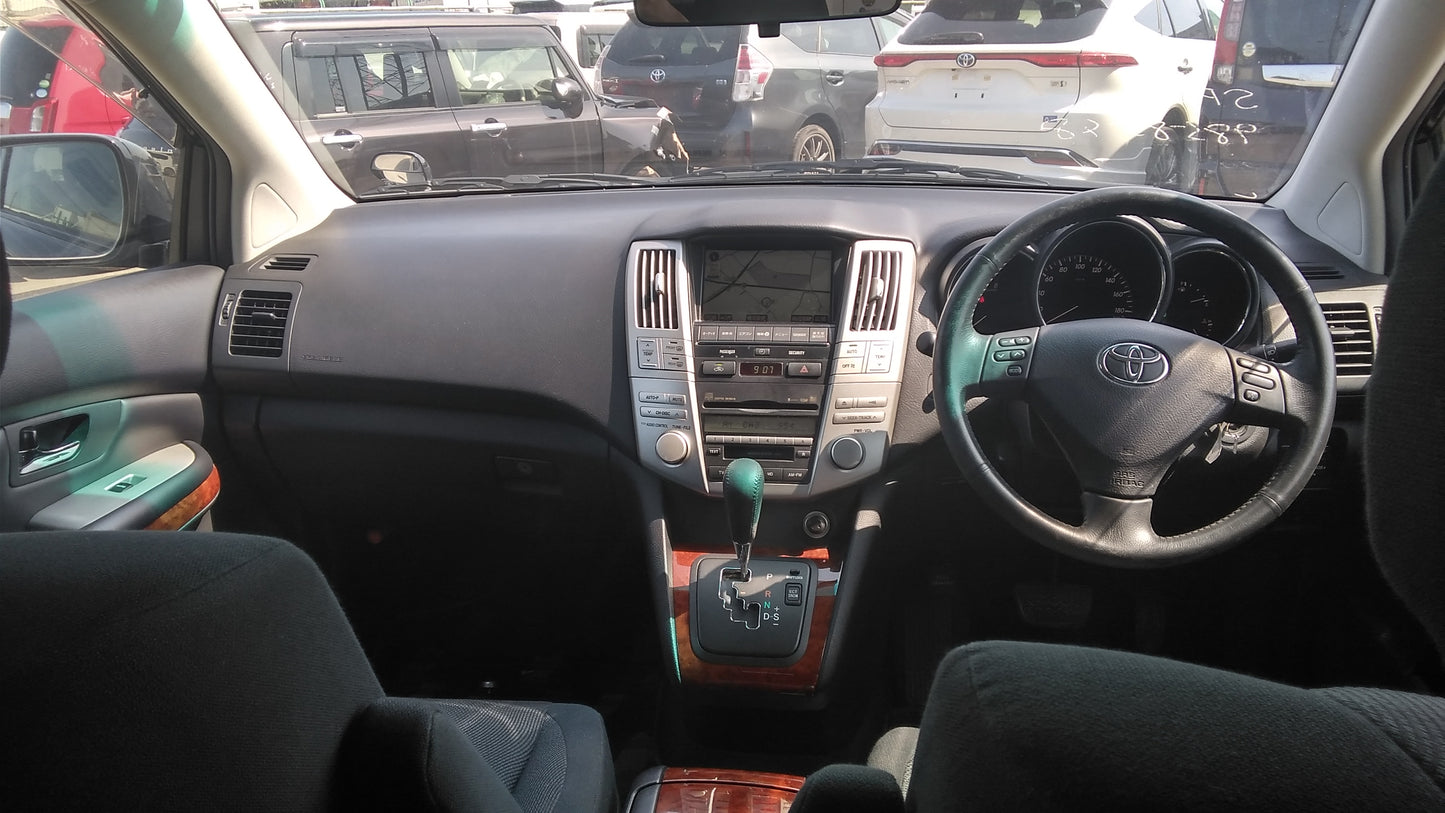 834. Toyota Harrier 240G 2009