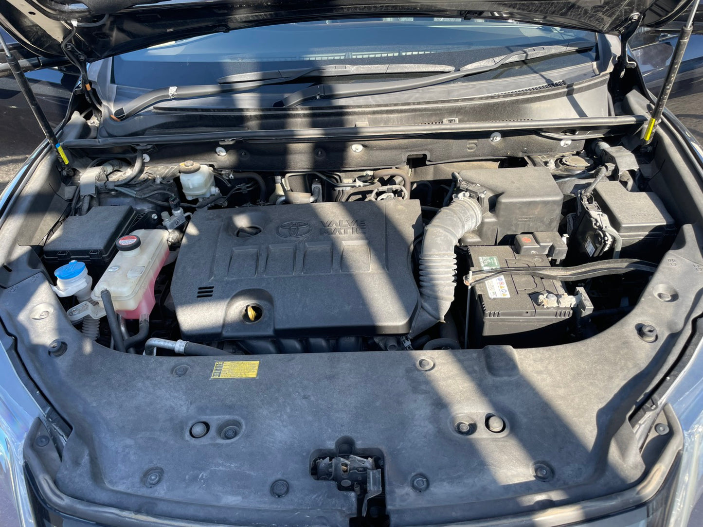 1072  TOYOTA HARRIER  Elegance  2014 / Milage: 146,482Km