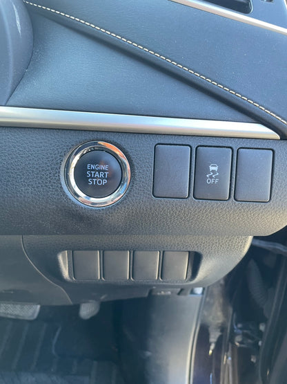 1072  TOYOTA HARRIER  Elegance  2014 / Milage: 146,482Km